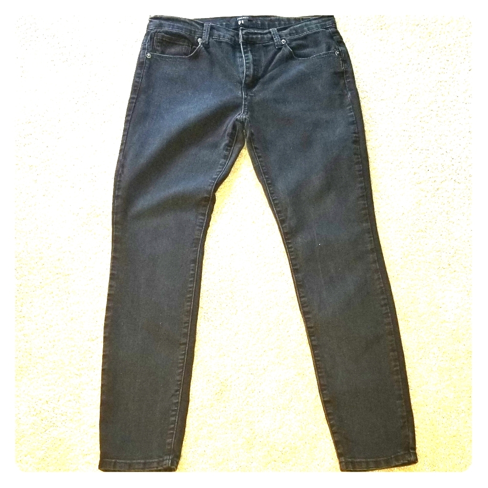 Forever 21 Jeans Women's Size 29 Black Skinny Denims